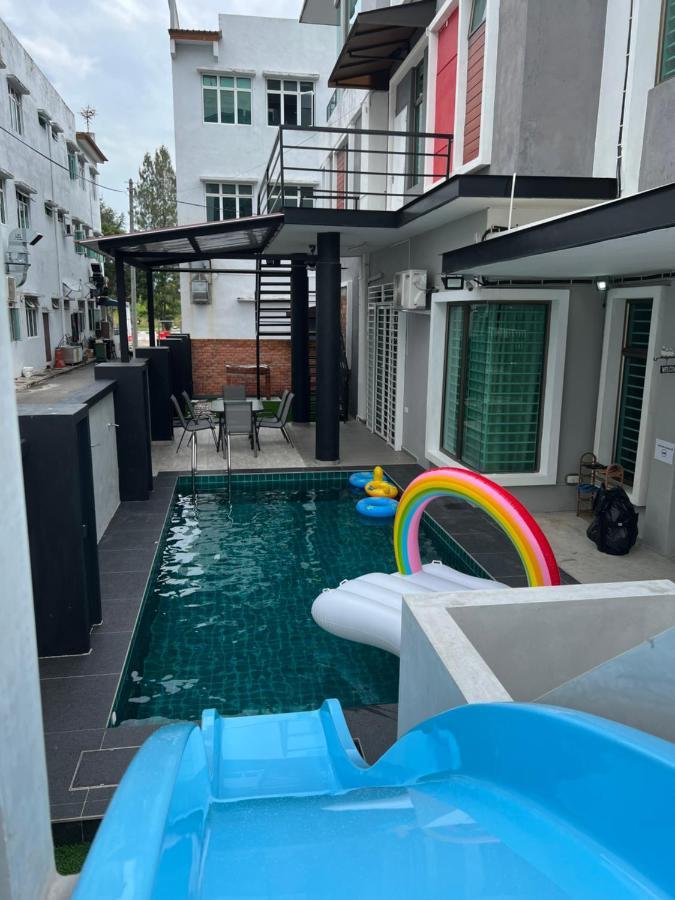 Leparis Swimming Pool Ktv Bbq Jonker 88 * Malacca