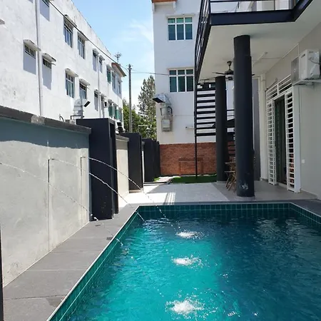 Leparis Swimming Pool Ktv Bbq Jonker 88 Homestay Malacca Exterior photo
