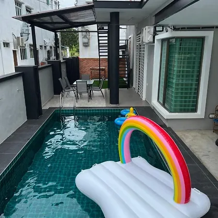Leparis Swimming Pool Ktv Bbq Jonker 88 Homestay Malacca Exterior photo