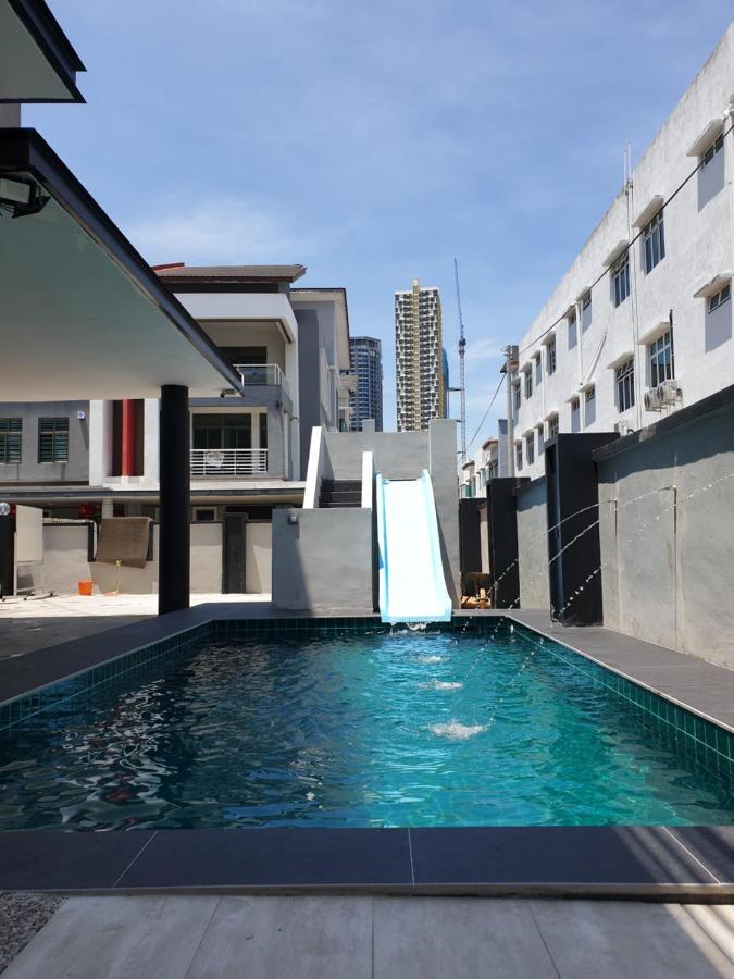 Holiday home Leparis Swimming Pool Ktv Bbq Jonker 88